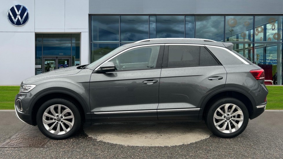 Used Volkswagen T-Roc 2024 for sale - 76528867: Photo 9