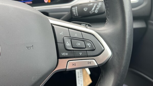 Used Volkswagen T-Roc 2024 for sale - 76007696: Photo 31
