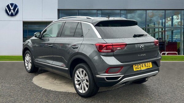Used Volkswagen T-Roc 2024 for sale - 76007696: Photo 3