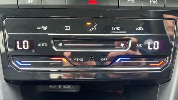Used Volkswagen T-Roc 2024 for sale - 76007696: Photo 45
