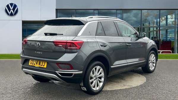 Used Volkswagen T-Roc 2024 for sale - 76007696: Photo 8