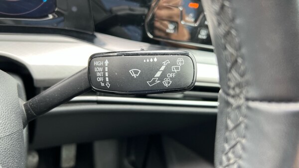Used Volkswagen Golf 2022 for sale - 75715210: Photo 32