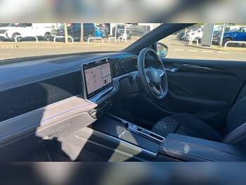 Used Volkswagen Passat 2025 for sale - 76067106: Photo