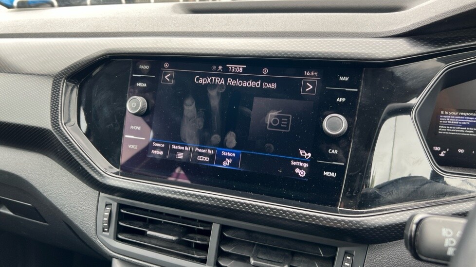 Used Volkswagen T-Cross 2022 for sale - 76652435: Photo 21