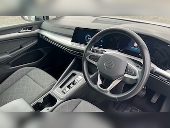 Used Volkswagen Golf 2023 for sale - 76475073: Photo