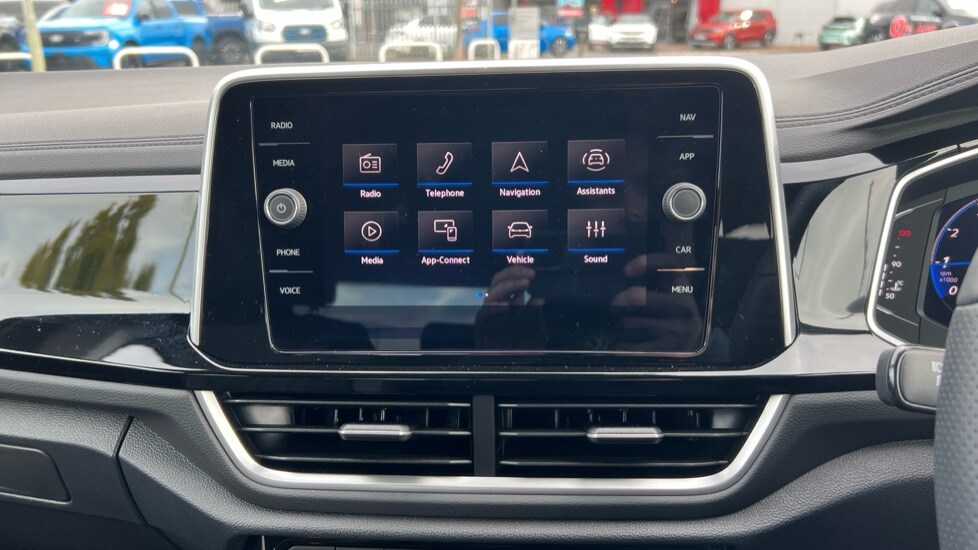 Used Volkswagen T-Roc 2025 for sale - 75829129: Photo 13