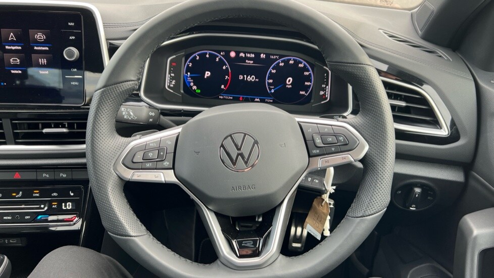 Used Volkswagen T-Roc 2025 for sale - 75829129: Photo 27