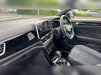 Used Volkswagen T-Roc 2025 for sale - 75829129: Photo