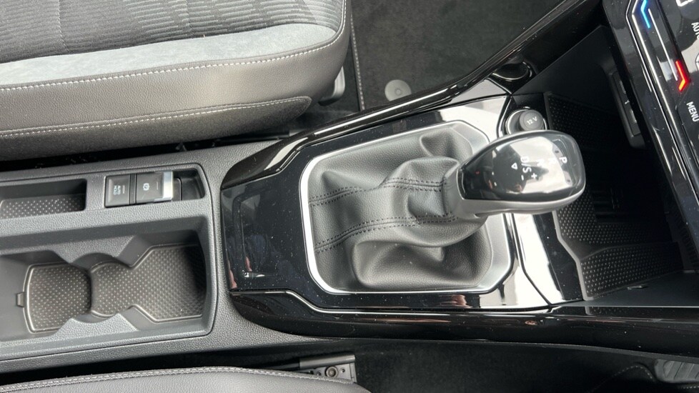 Used Volkswagen T-Roc 2025 for sale - 75829129: Photo 35