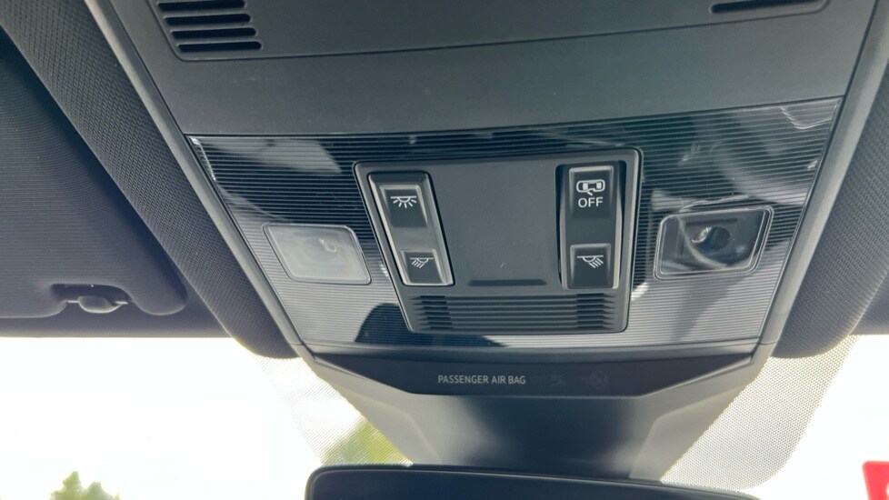 Used Volkswagen T-Roc 2025 for sale - 75829129: Photo 38