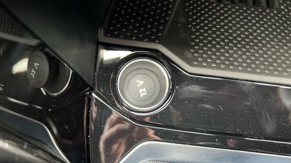 Used Volkswagen T-Roc 2025 for sale - 75829129: Photo 47