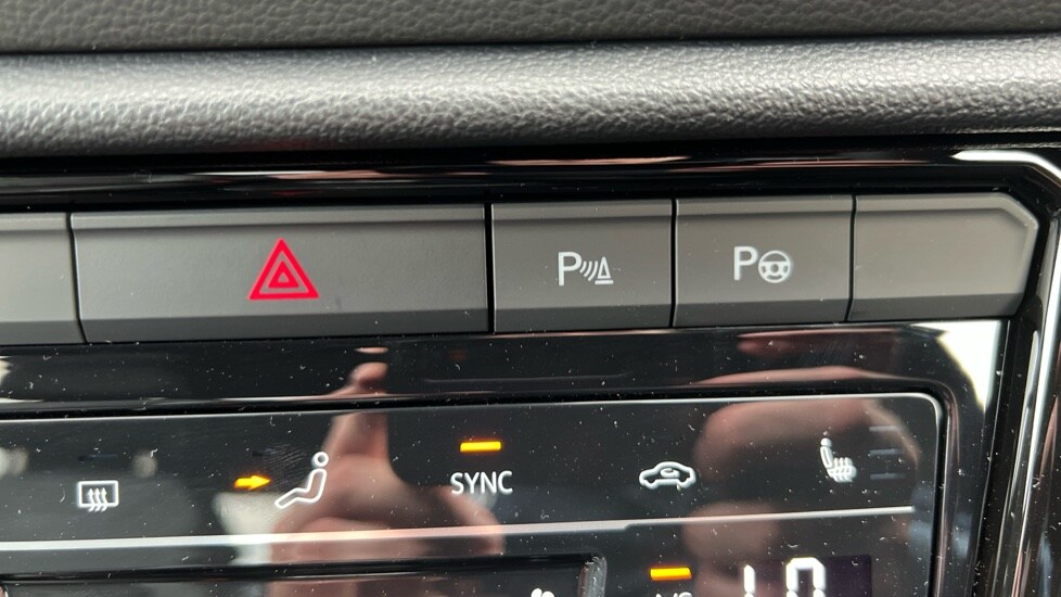 Used Volkswagen T-Roc 2025 for sale - 75829129: Photo 49