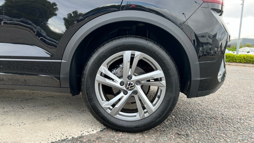 Used Volkswagen T-Roc 2025 for sale - 75829129: Photo 5