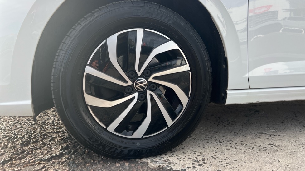 Used Volkswagen Polo 2024 for sale - 76552298: Photo 18