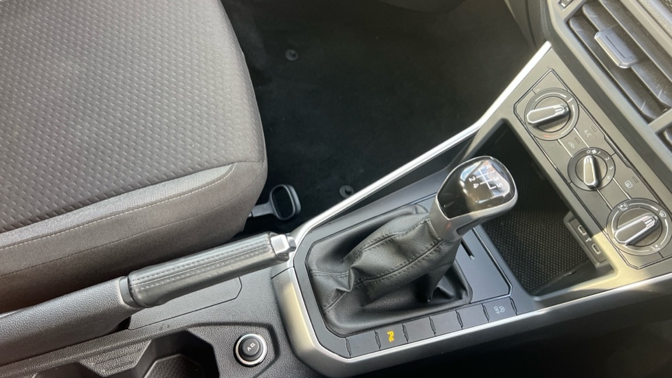 Used Volkswagen Polo 2024 for sale - 76552298: Photo 35