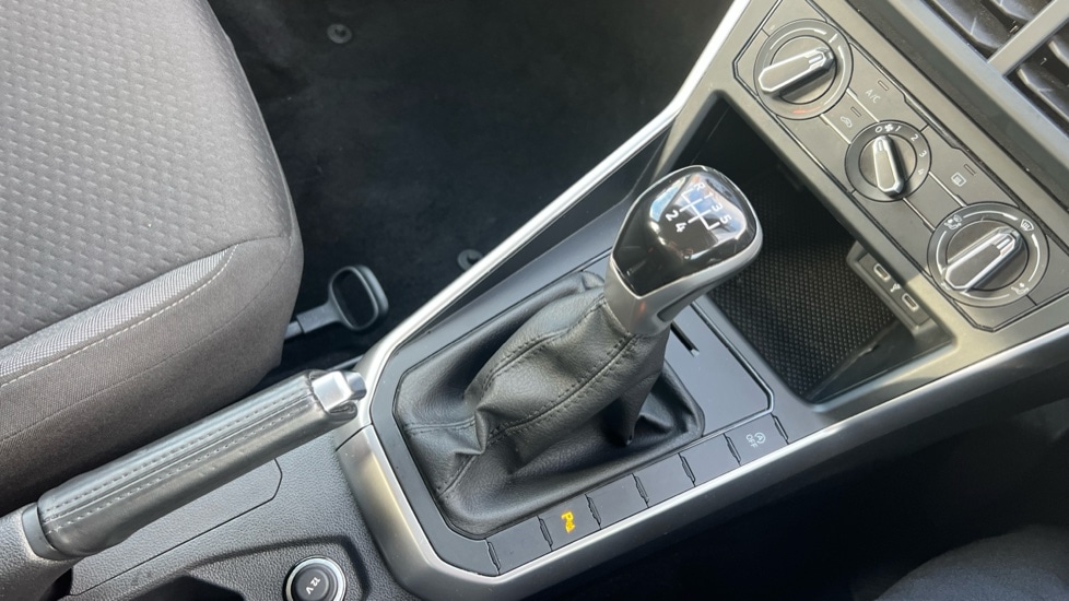 Used Volkswagen Polo 2024 for sale - 76552298: Photo 36