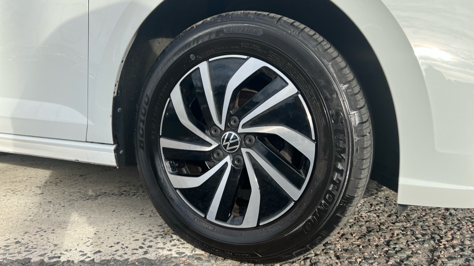 Used Volkswagen Polo 2024 for sale - 76552298: Photo 5