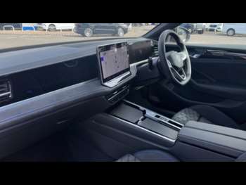 Used Volkswagen Passat 2025 for sale - 74772282: Photo