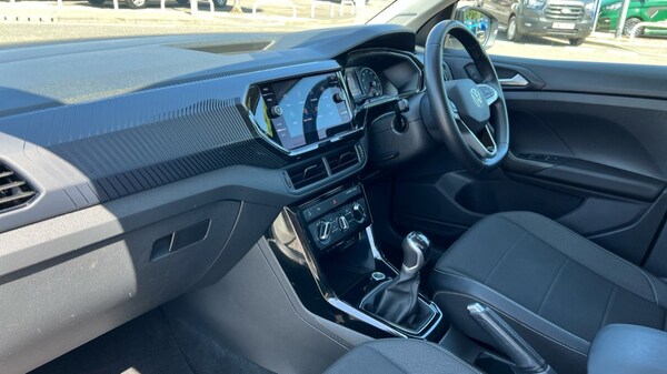 Used Volkswagen T-Cross 2022 for sale - 76112389: Photo 2