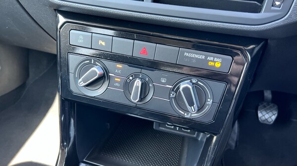 Used Volkswagen T-Cross 2022 for sale - 76112389: Photo 32