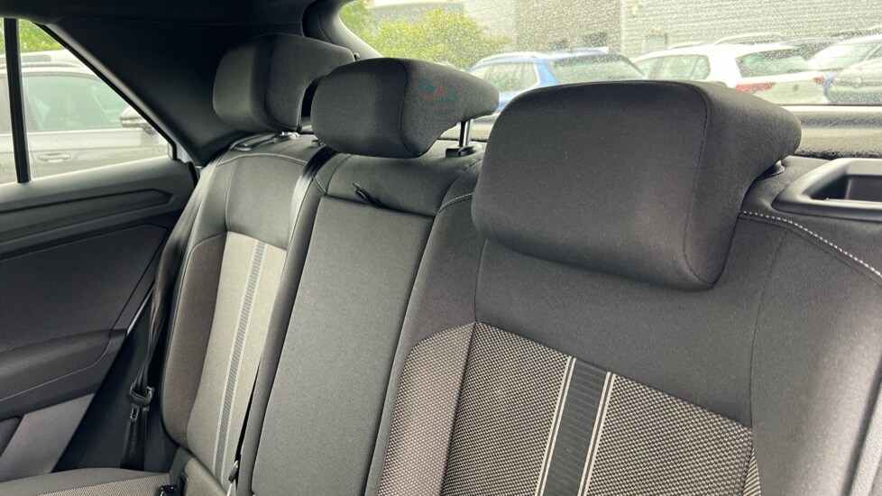 Used Volkswagen T-Roc 2021 for sale - 76475056: Photo 14