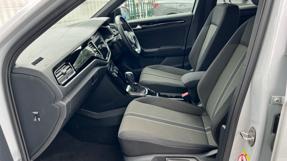 Used Volkswagen T-Roc 2021 for sale - 76475056: Photo 28