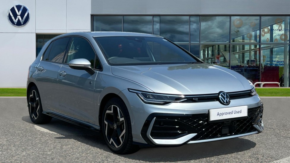 Used Volkswagen Golf 2024 for sale - 76563693: Photo 1