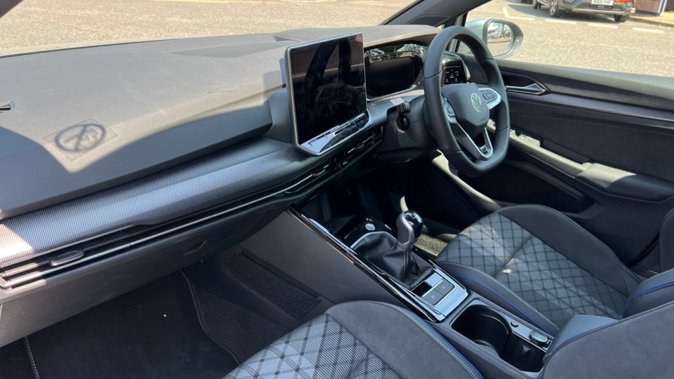 Used Volkswagen Golf 2024 for sale - 76563693: Photo 2