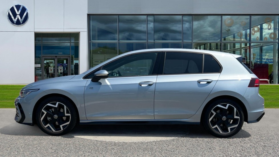 Used Volkswagen Golf 2024 for sale - 76563693: Photo 9