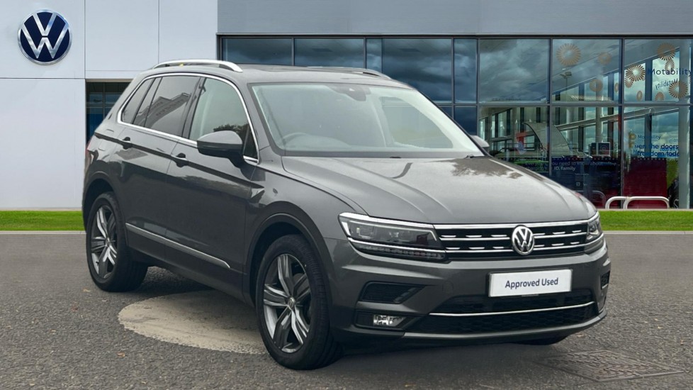 Used Volkswagen Tiguan 2017 for sale - 76447201: Photo 1