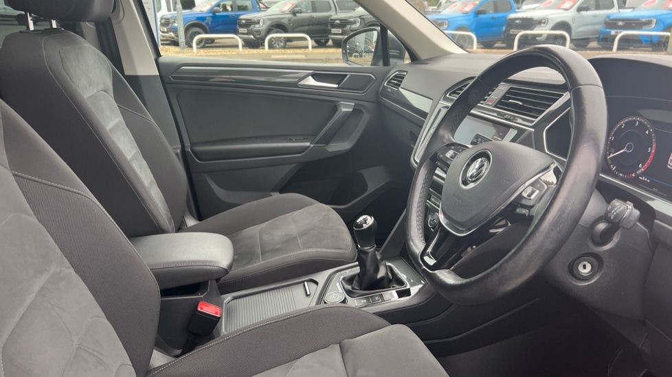 Used Volkswagen Tiguan 2017 for sale - 76447201: Photo 26