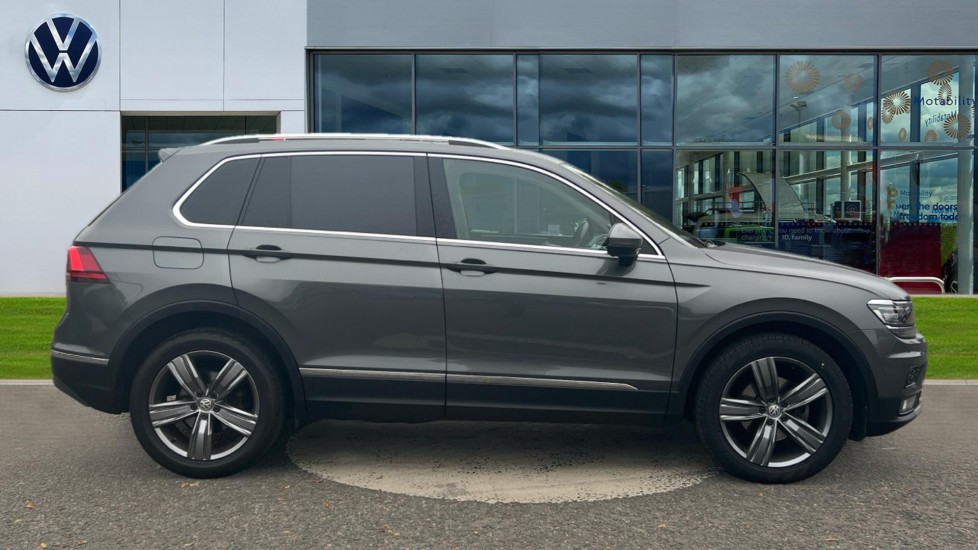 Used Volkswagen Tiguan 2017 for sale - 76447201: Photo 4