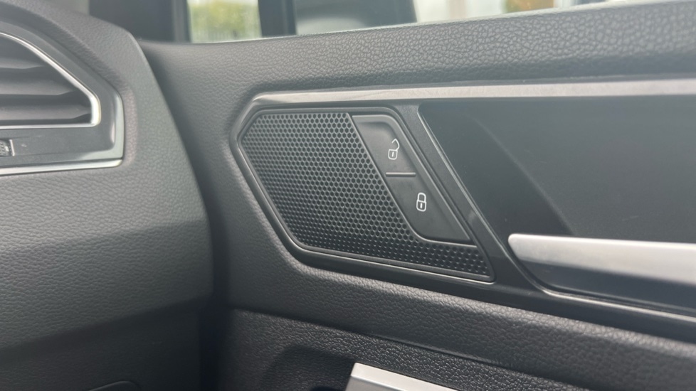 Used Volkswagen Tiguan 2017 for sale - 76447201: Photo 45