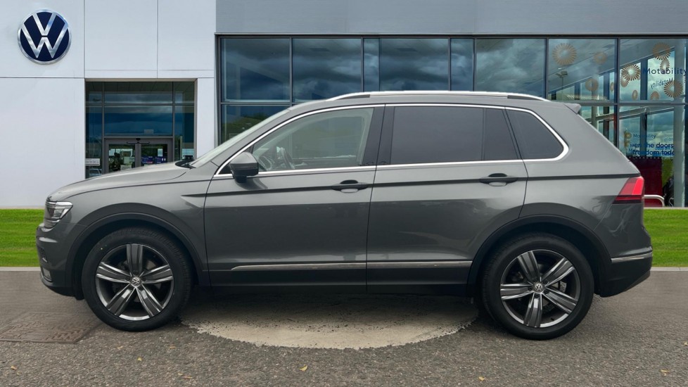 Used Volkswagen Tiguan 2017 for sale - 76447201: Photo 9
