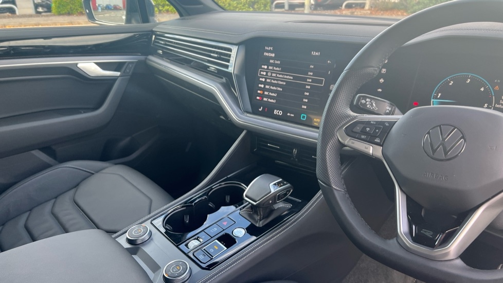 Used Volkswagen Touareg 2025 for sale - 76086523: Photo 12