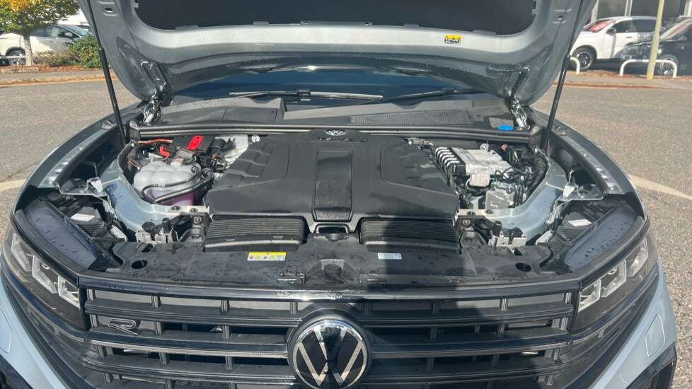 Used Volkswagen Touareg 2025 for sale - 76086523: Photo 17