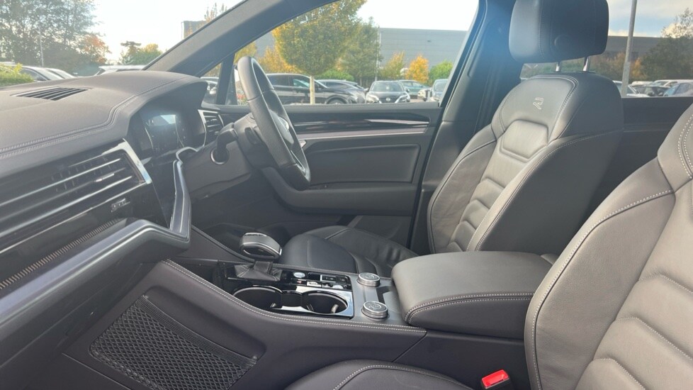 Used Volkswagen Touareg 2025 for sale - 76086523: Photo 28