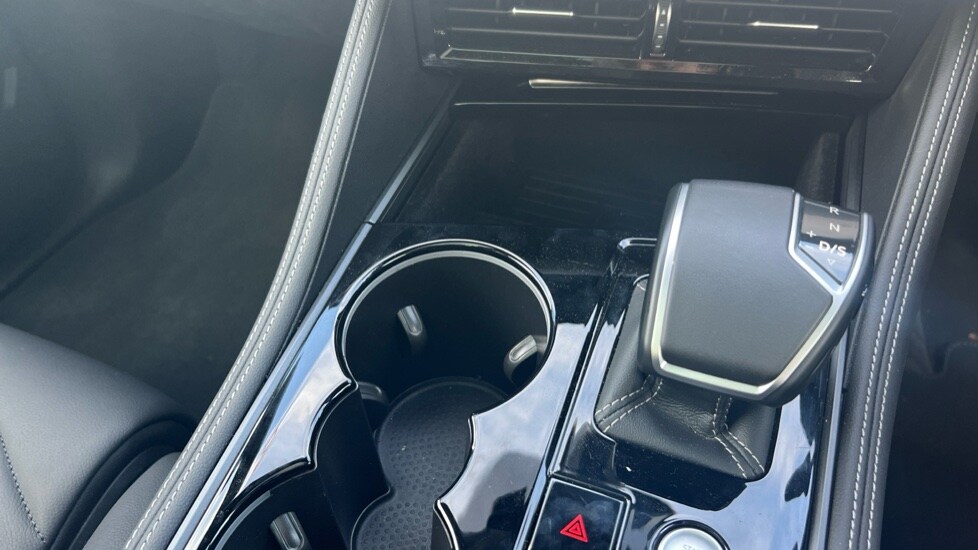 Used Volkswagen Touareg 2025 for sale - 76086523: Photo 36