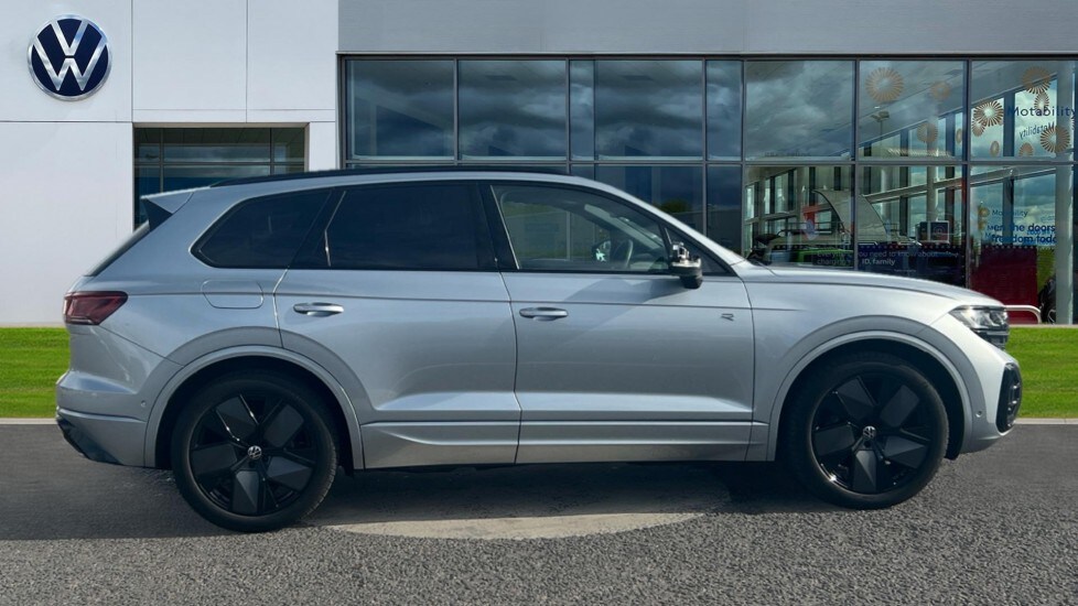 Used Volkswagen Touareg 2025 for sale - 76086523: Photo 4