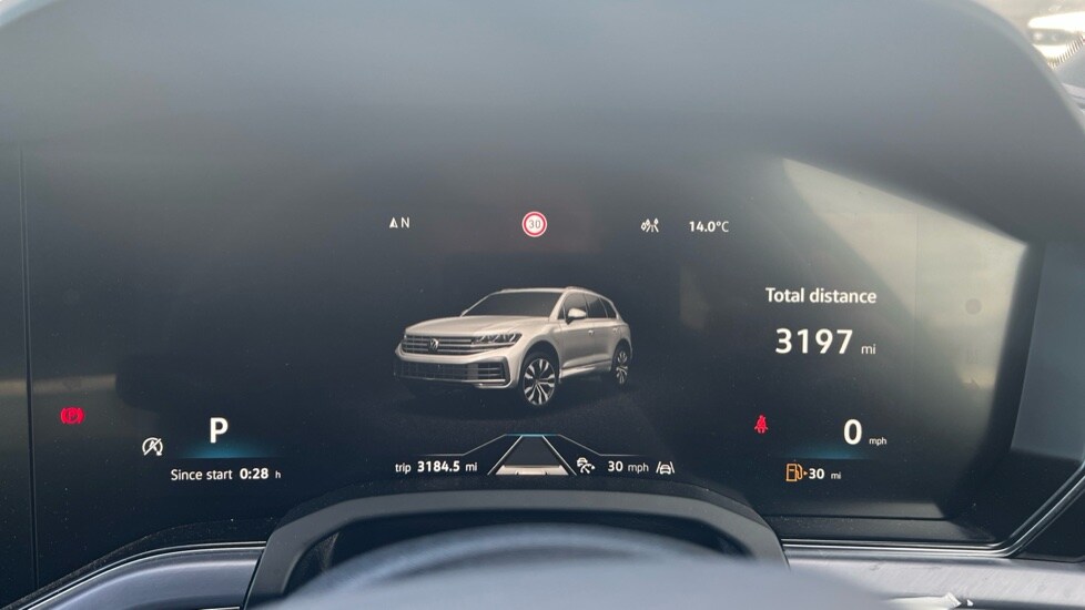 Used Volkswagen Touareg 2025 for sale - 76086523: Photo 43