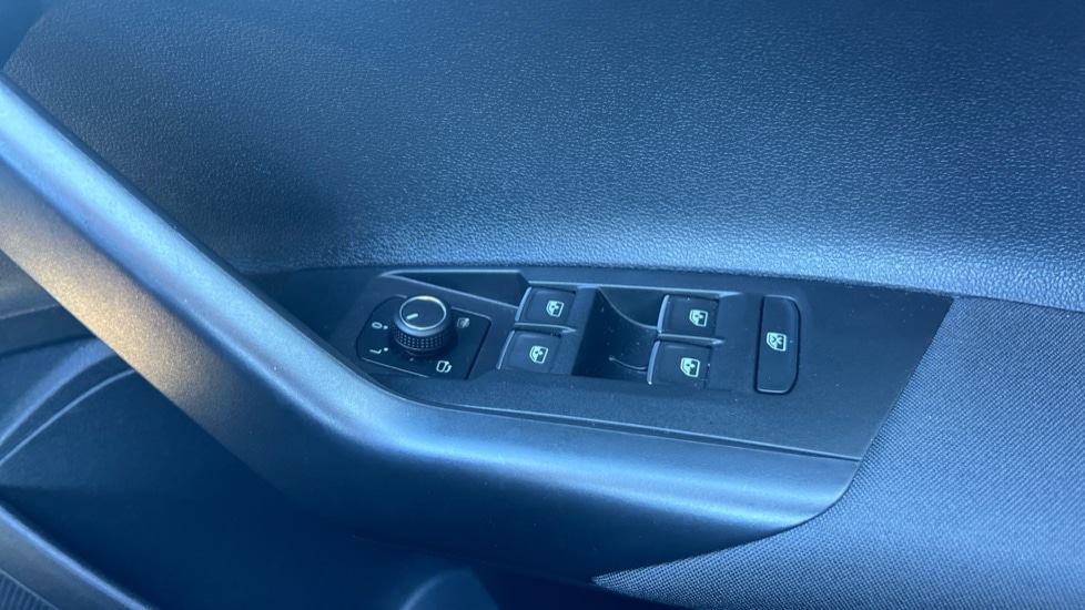 Used Volkswagen Polo 2021 for sale - 76942901: Photo 37