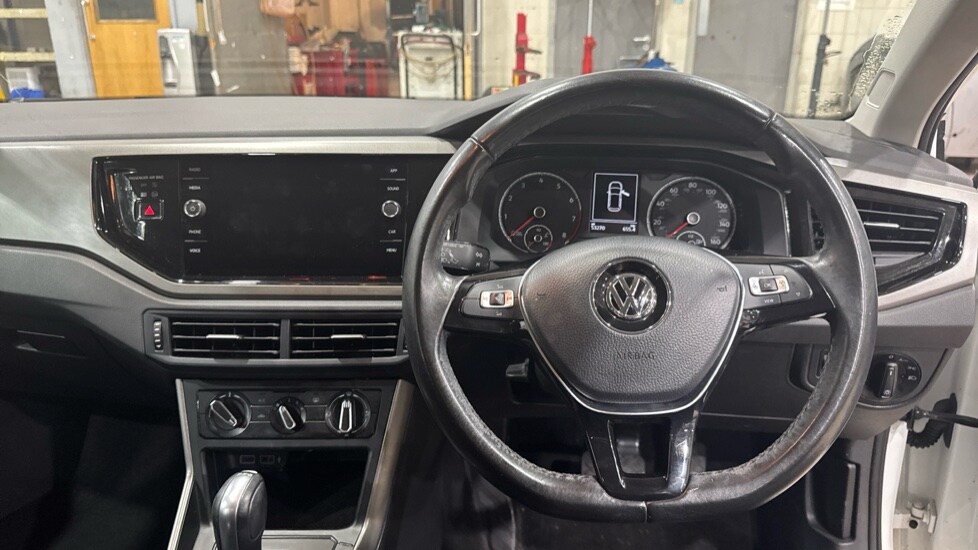 Used Volkswagen Polo 2018 for sale - 77075772: Photo 12