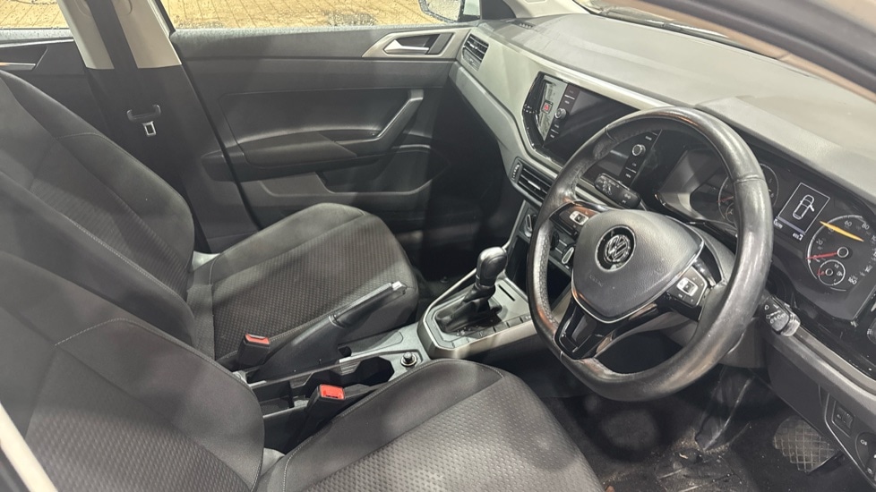 Used Volkswagen Polo 2018 for sale - 77075772: Photo 2