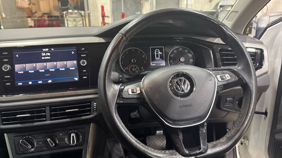 Used Volkswagen Polo 2018 for sale - 77075772: Photo 27
