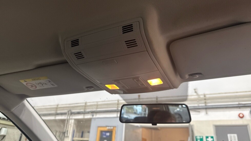 Used Volkswagen Polo 2018 for sale - 77075772: Photo 38