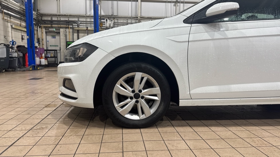 Used Volkswagen Polo 2018 for sale - 77075772: Photo 5