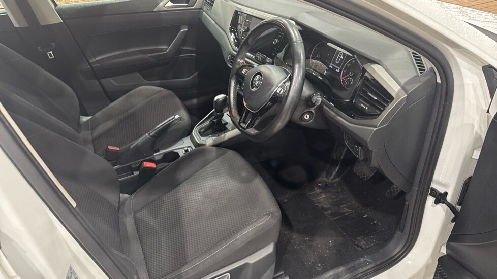 Used Volkswagen Polo 2018 for sale - 77075772: Photo 6