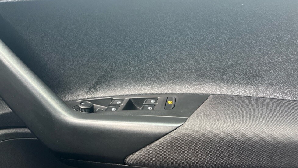 Used Volkswagen Polo 2023 for sale - 76074369: Photo 37