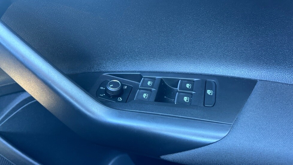 Used Volkswagen Polo 2021 for sale - 76146190: Photo 37