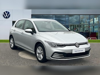 Volkswagen - Golf